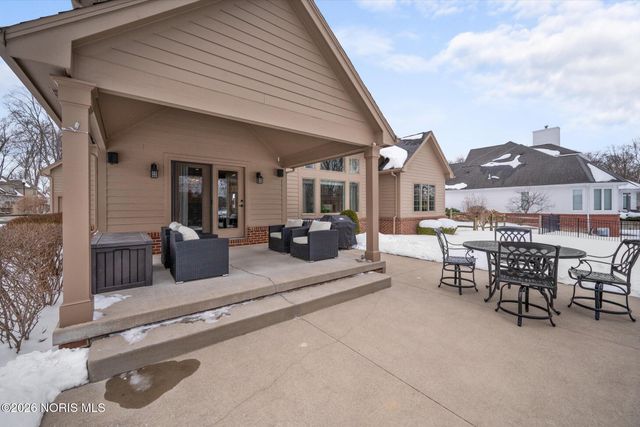 7883 Enchanted Circle, Monclova, OH 43542