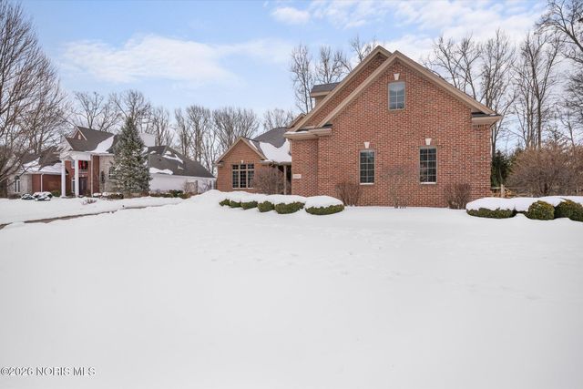 7883 Enchanted Circle, Monclova, OH 43542