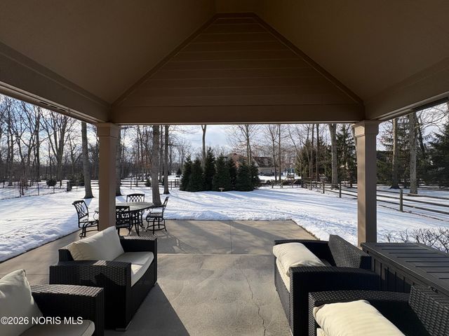 7883 Enchanted Circle, Monclova, OH 43542