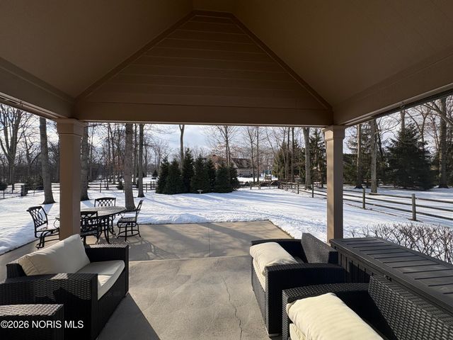 7883 Enchanted Circle, Monclova, OH 43542