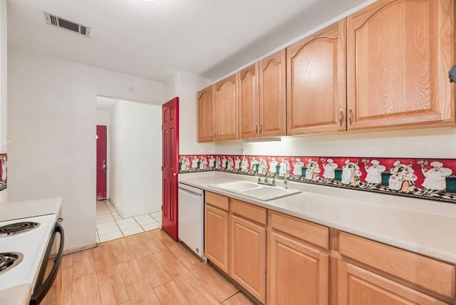 5929 Robin Drive, Watauga, TX 76148