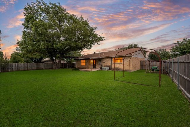 5929 Robin Drive, Watauga, TX 76148