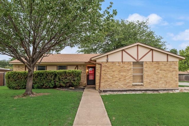 5929 Robin Drive, Watauga, TX 76148