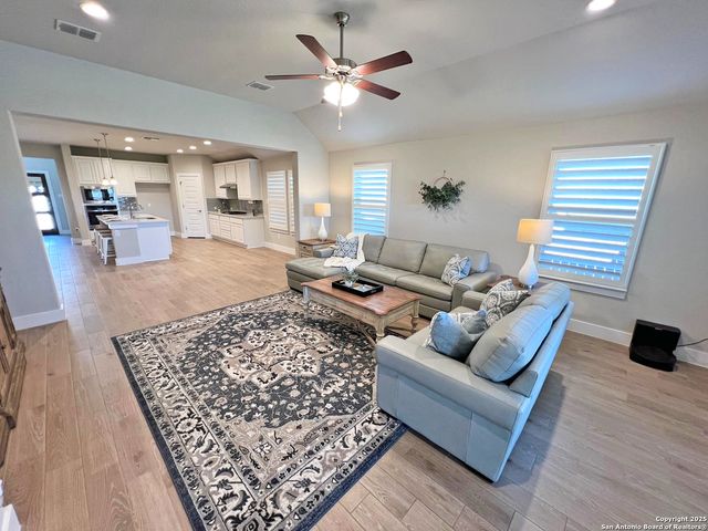 4014 Arena Blanca, San Antonio, TX 78261