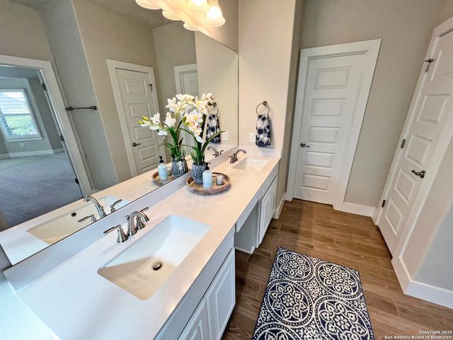 4014 Arena Blanca, San Antonio, TX 78261