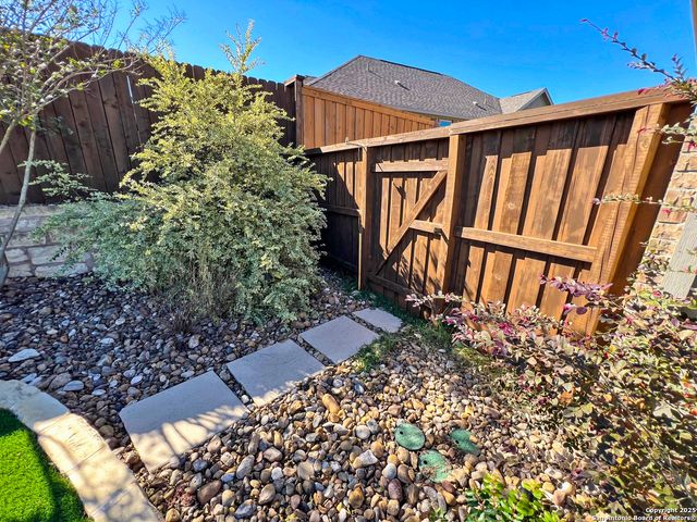 4014 Arena Blanca, San Antonio, TX 78261