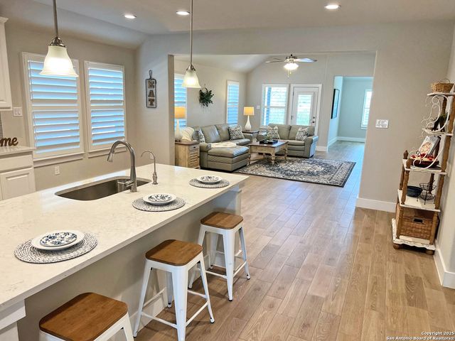 4014 Arena Blanca, San Antonio, TX 78261