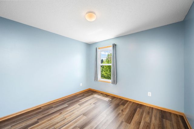 11808 Emery Village Drive N, Champlin, MN 55316
