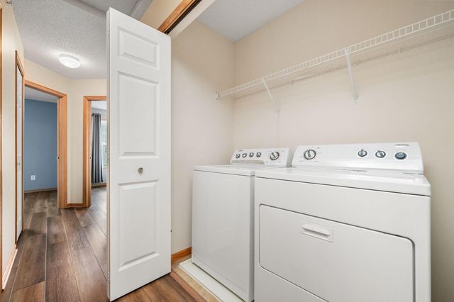 11808 Emery Village Drive N, Champlin, MN 55316