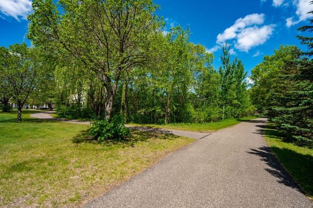 11808 Emery Village Drive N, Champlin, MN 55316