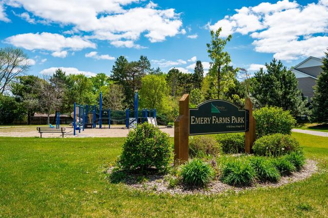 11808 Emery Village Drive N, Champlin, MN 55316