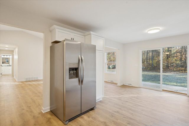 20220 Hubbard Road, Battle Creek, MI 49017