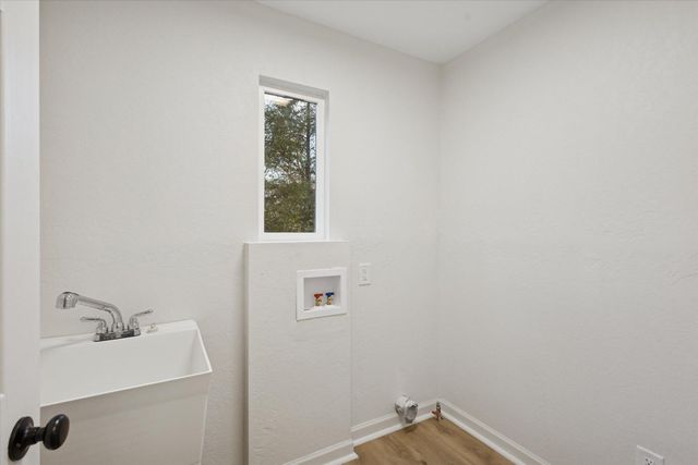 20220 Hubbard Road, Battle Creek, MI 49017