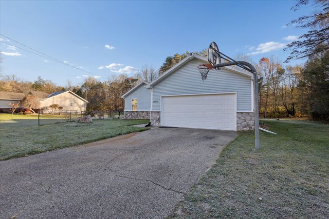 20220 Hubbard Road, Battle Creek, MI 49017