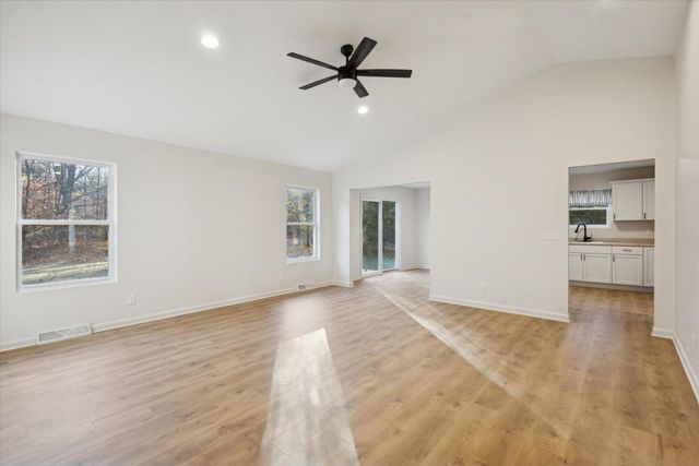 20220 Hubbard Road, Battle Creek, MI 49017