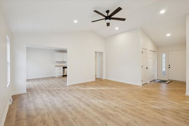 20220 Hubbard Road, Battle Creek, MI 49017