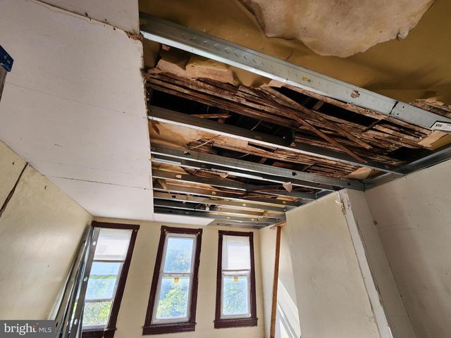 819 N WASHINGTON ST, Baltimore, MD 21205