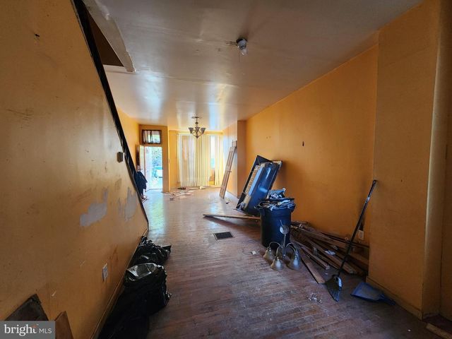819 N WASHINGTON ST, Baltimore, MD 21205