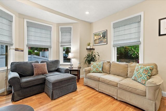 11-13 Rushmore St 11, Boston, MA 02135