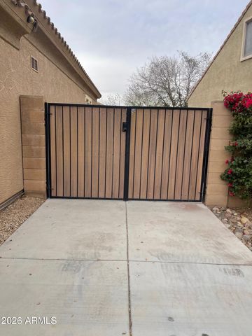 3450 E LARK Drive, Chandler, AZ 85286