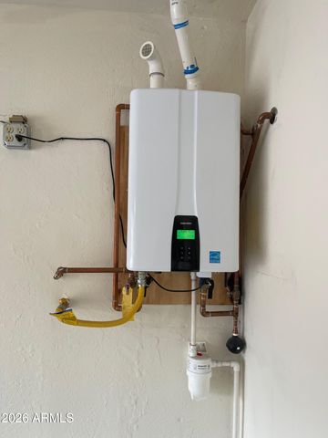 3450 E LARK Drive, Chandler, AZ 85286