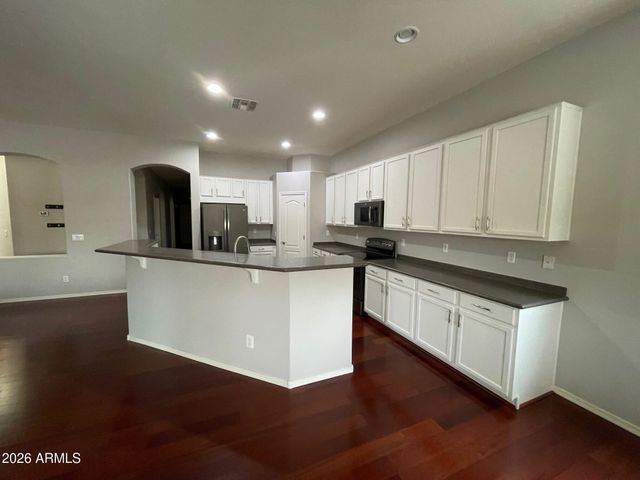 3450 E LARK Drive, Chandler, AZ 85286