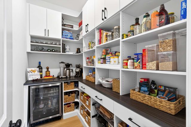 7017 Lampkins Crossing Dr, College Grove, TN 37046