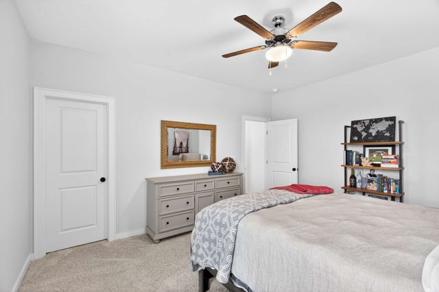 7017 Lampkins Crossing Dr, College Grove, TN 37046