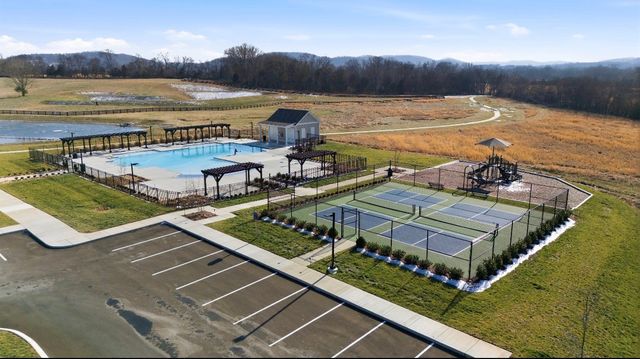 7017 Lampkins Crossing Dr, College Grove, TN 37046