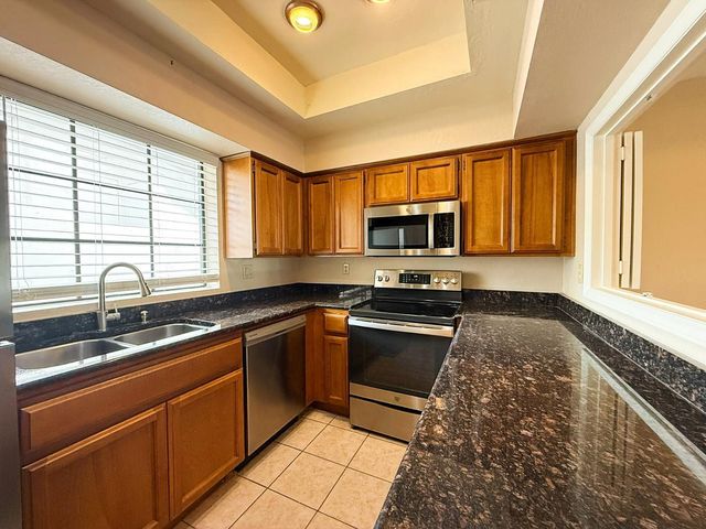 6112 N 28th Street, Phoenix, AZ 85016