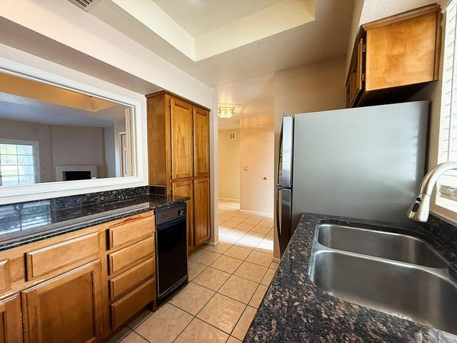 6112 N 28th Street, Phoenix, AZ 85016