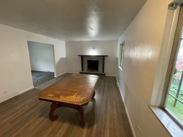 6907 Parkbelt Drive, Flint, MI 48505