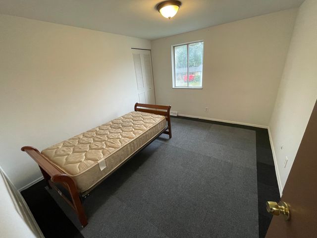 6907 Parkbelt Drive, Flint, MI 48505