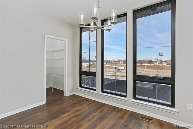 1507 W Fisher Freeway, Detroit, MI 48216