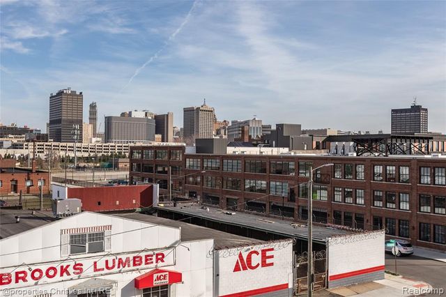 1507 W Fisher Freeway, Detroit, MI 48216