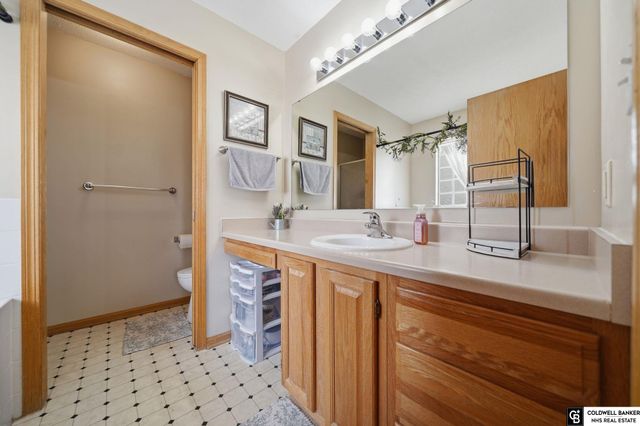 1550 Meadow Lark Road, Lincoln, NE 68521