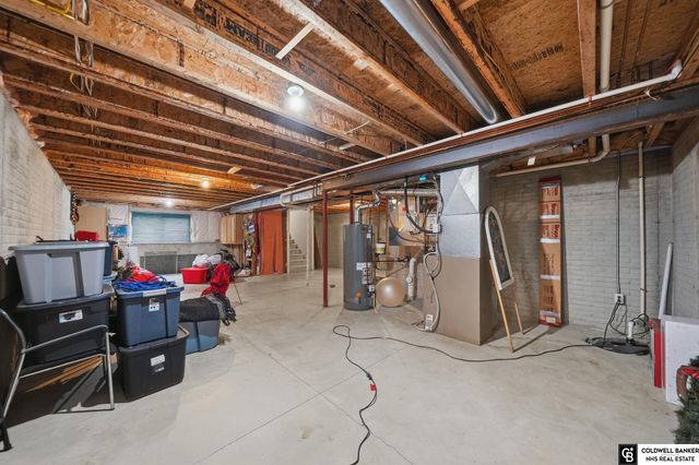 1550 Meadow Lark Road, Lincoln, NE 68521