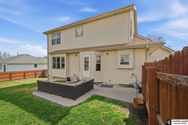 1550 Meadow Lark Road, Lincoln, NE 68521