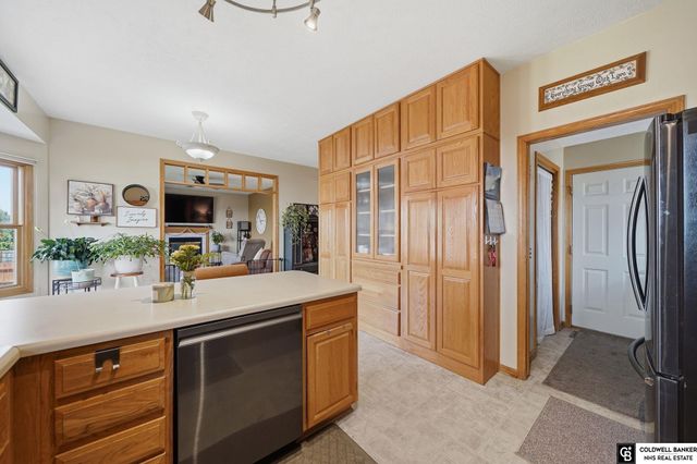 1550 Meadow Lark Road, Lincoln, NE 68521