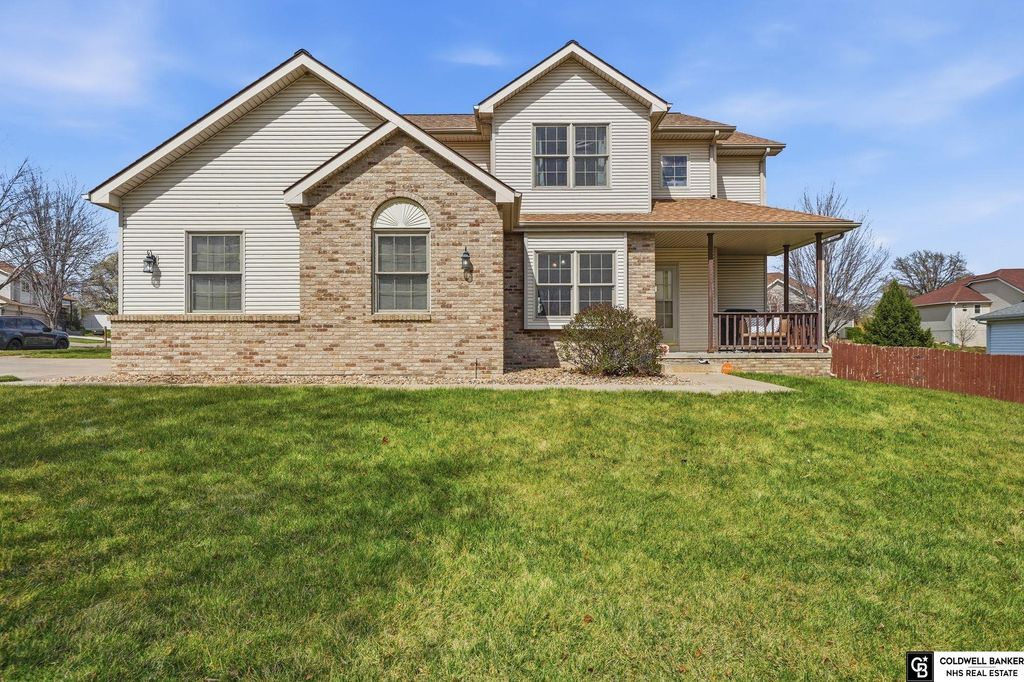 1550 Meadow Lark Road, Lincoln, NE 68521
