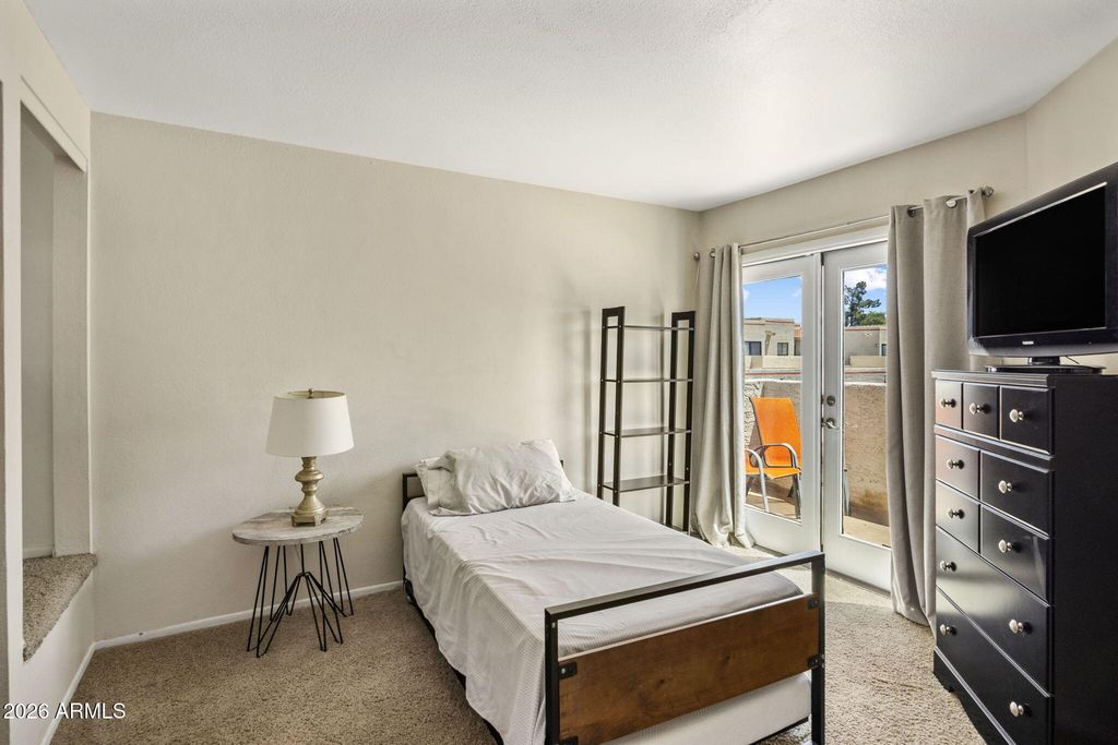 Image 12 of property listing at 985 N GRANITE REEF Road 154, Scottsdale, AZ 85257