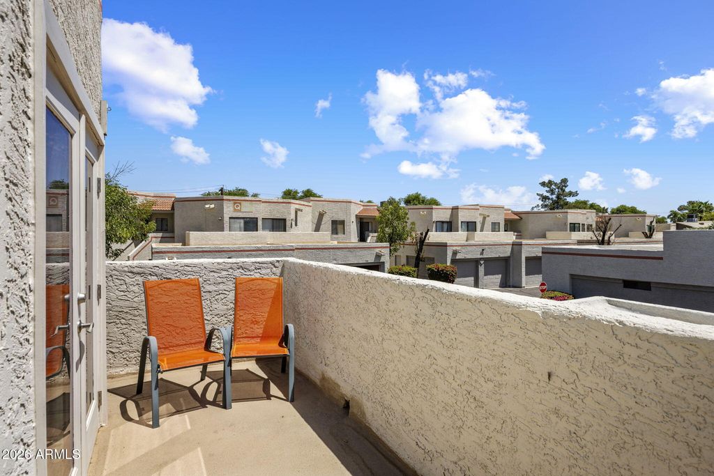 Image 13 of property listing at 985 N GRANITE REEF Road 154, Scottsdale, AZ 85257