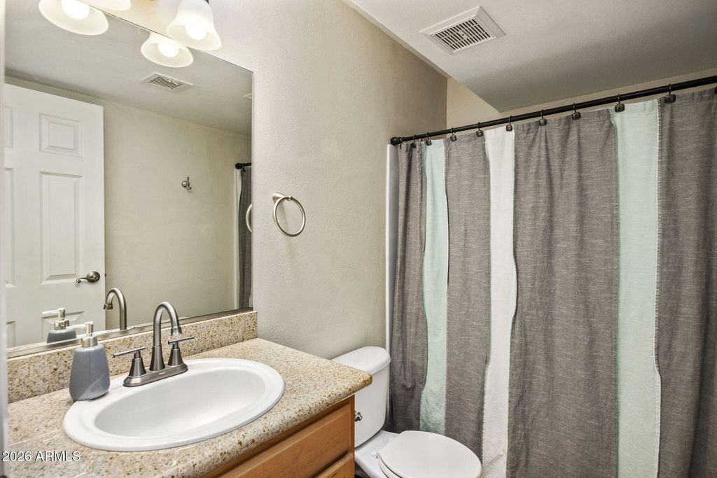 Image 14 of property listing at 985 N GRANITE REEF Road 154, Scottsdale, AZ 85257