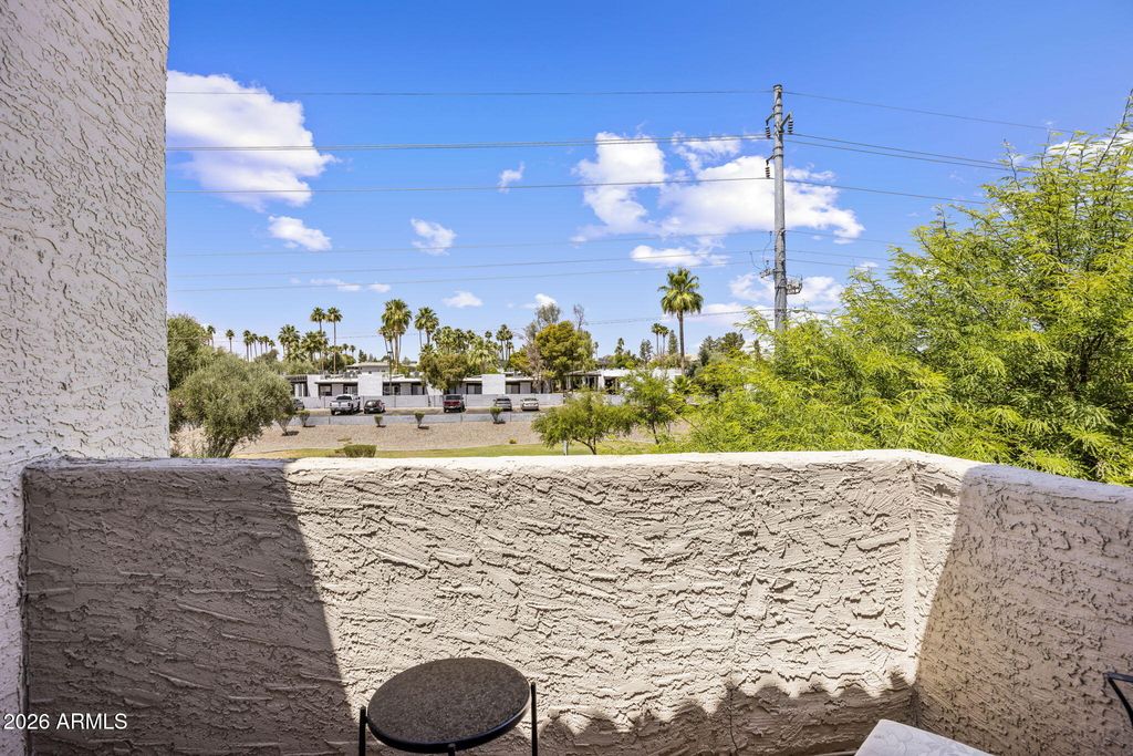 Image 18 of property listing at 985 N GRANITE REEF Road 154, Scottsdale, AZ 85257