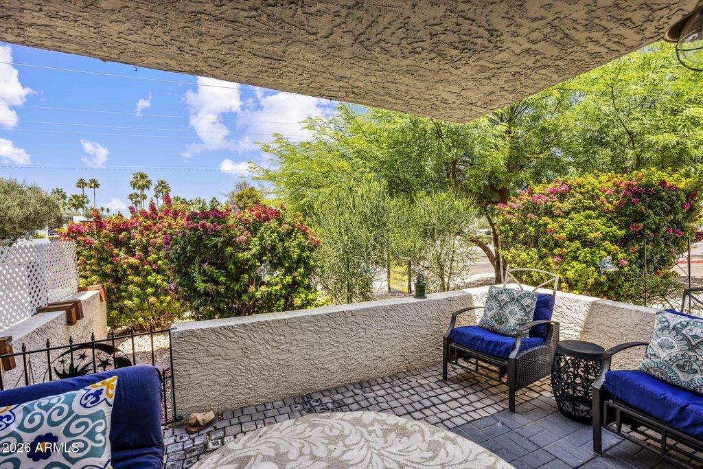 Image 19 of property listing at 985 N GRANITE REEF Road 154, Scottsdale, AZ 85257