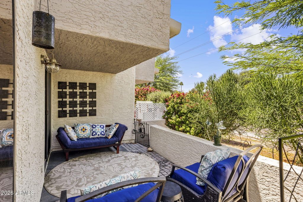 Image 21 of property listing at 985 N GRANITE REEF Road 154, Scottsdale, AZ 85257