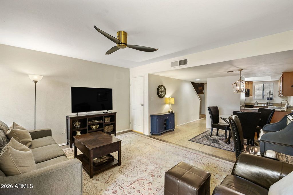 Image 8 of property listing at 985 N GRANITE REEF Road 154, Scottsdale, AZ 85257