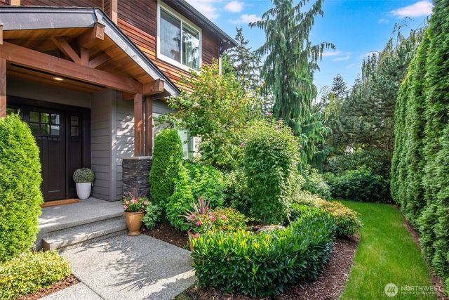 3240 112th Avenue SE, Bellevue, WA 98004