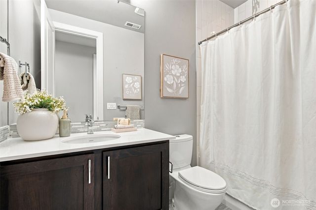 3240 112th Avenue SE, Bellevue, WA 98004