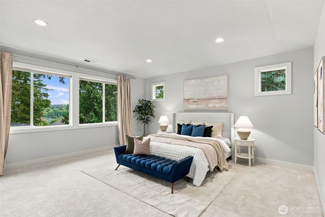 3240 112th Avenue SE, Bellevue, WA 98004